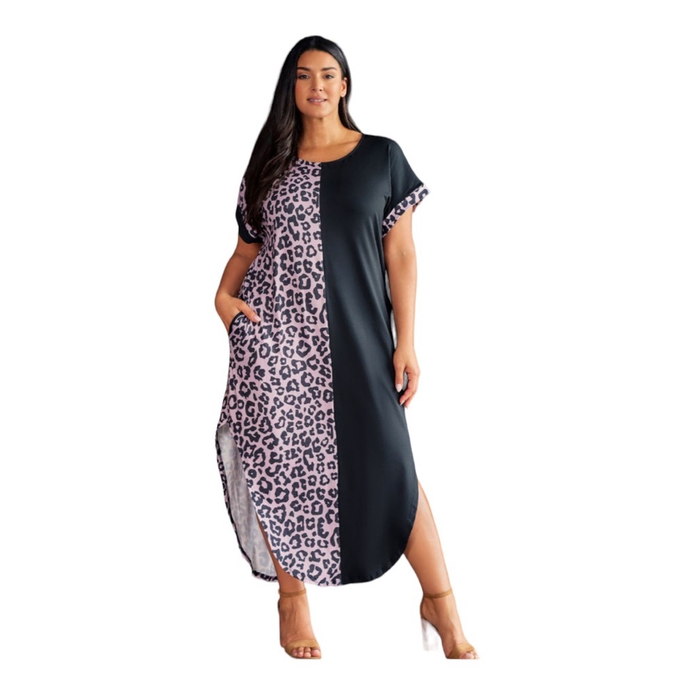 Multicolor Leopard Contrast Short Sleeve Plus
Size T-shirt Dress